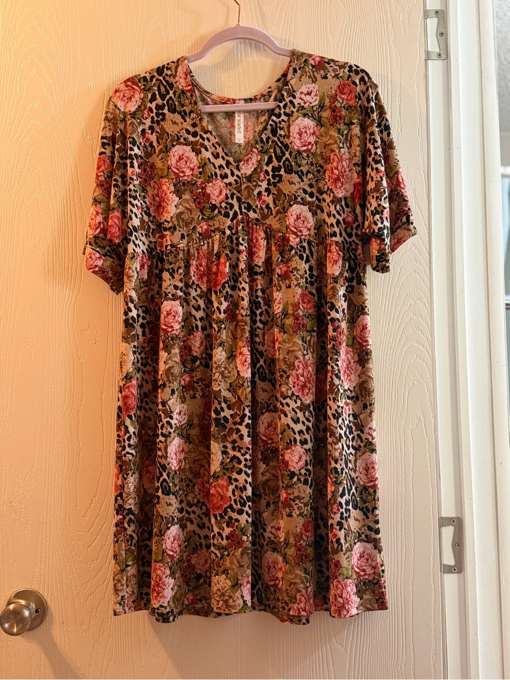 Dear Scarlett Floral and Leopard Print dress-Tan,Black,Pink. Wrinkle resistant.